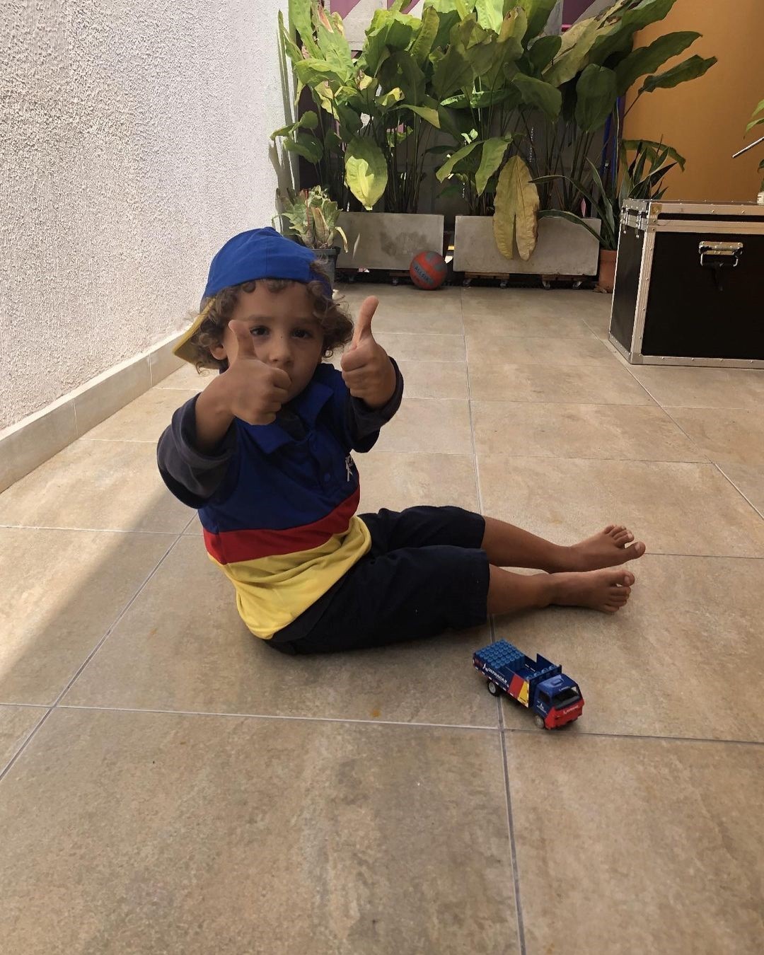Antonio, filho da cantora Céu (Foto: Reprodução Instagram)