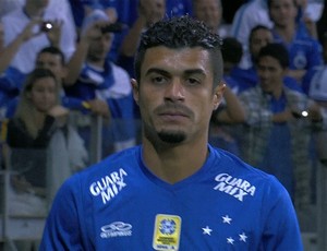 Egídio comemora sucesso de jogada ensaiada e elogia paciência da Raposa