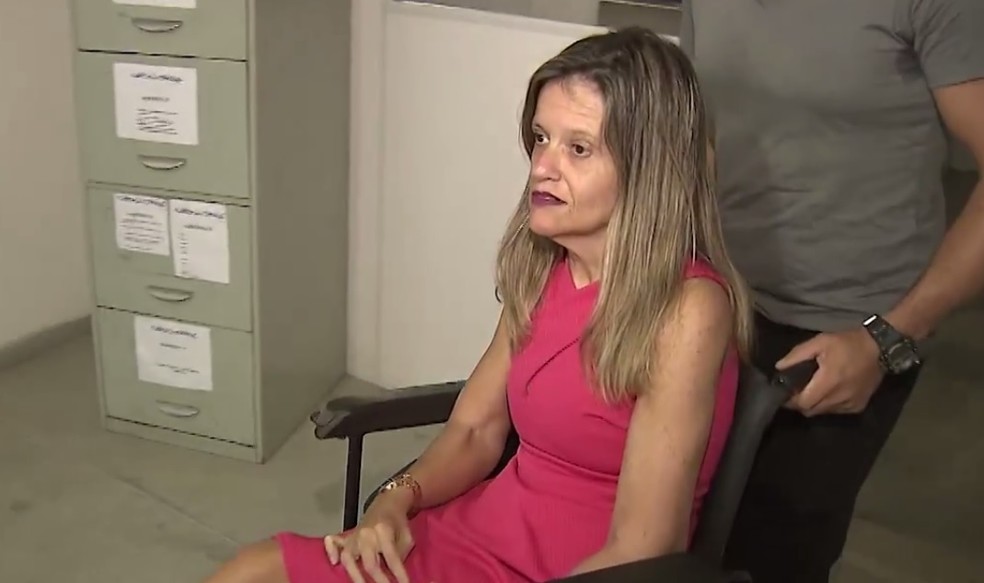 Cristiane Venâncio nasceu com problemas de locomoção por causa de uma paralisia cerebral — Foto: Reprodução/TV Bahia