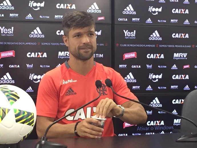 Diego entrevista coletiva Flamengo (Foto: Fred Gomes)