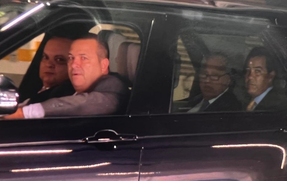 Terrorismo em Brasília: Ibaneis Rocha presta depoimento na sede da Polícia  Federal | Distrito Federal | G1