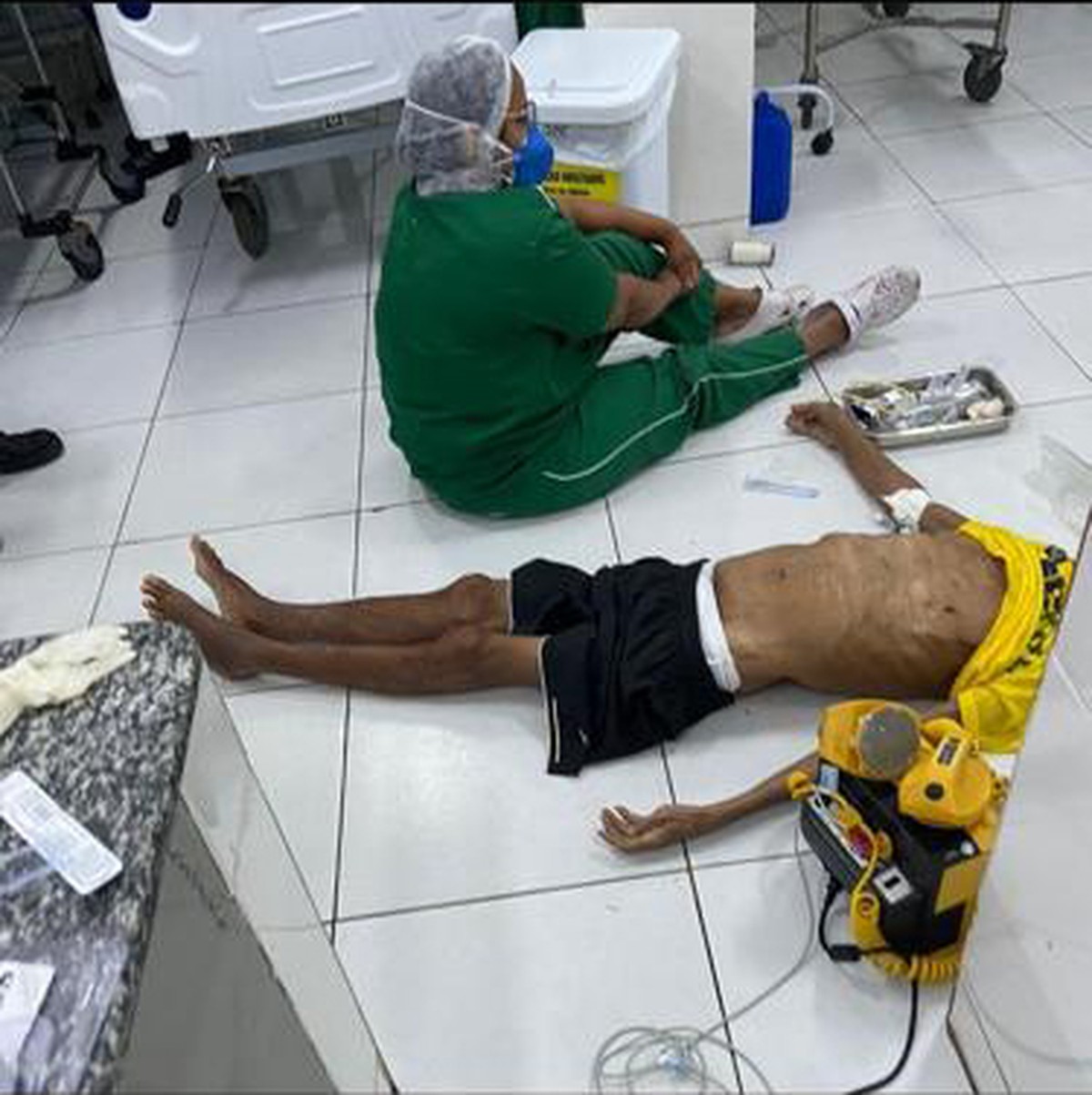 Paciente morre após ser atendido no chão por falta de maca em UPA na Zona Sul de Teresina