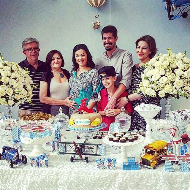 A foto postada por Flávio Saretta: família reunida (Foto: Reprodução/ Instagram)