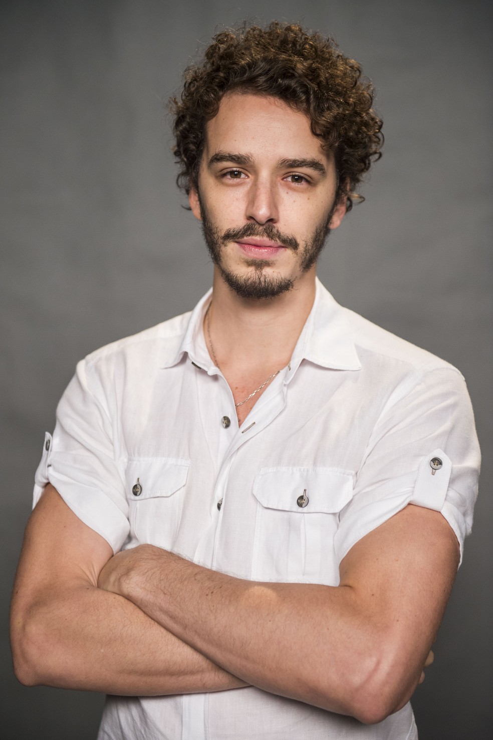 Gabriel Stauffer comenta participação em 'Sob Pressão' como dependente