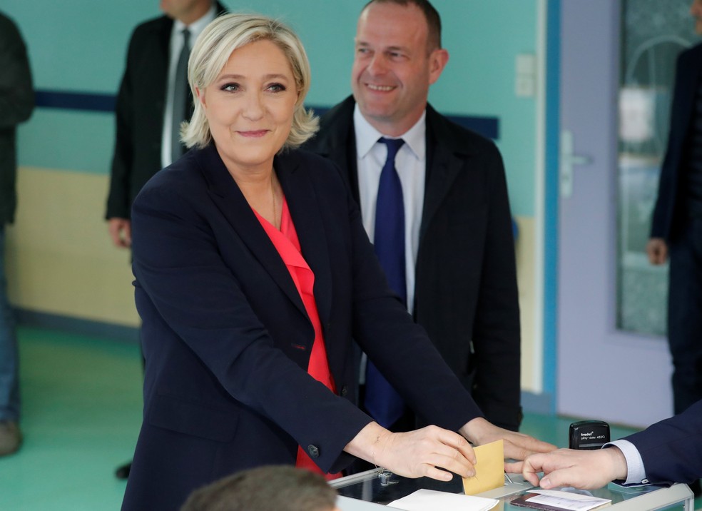 Imagem de 2017, quando Marine Le Pen foi candidata pela segunda vez &mdash; Foto: REUTERS/Charles Platiau