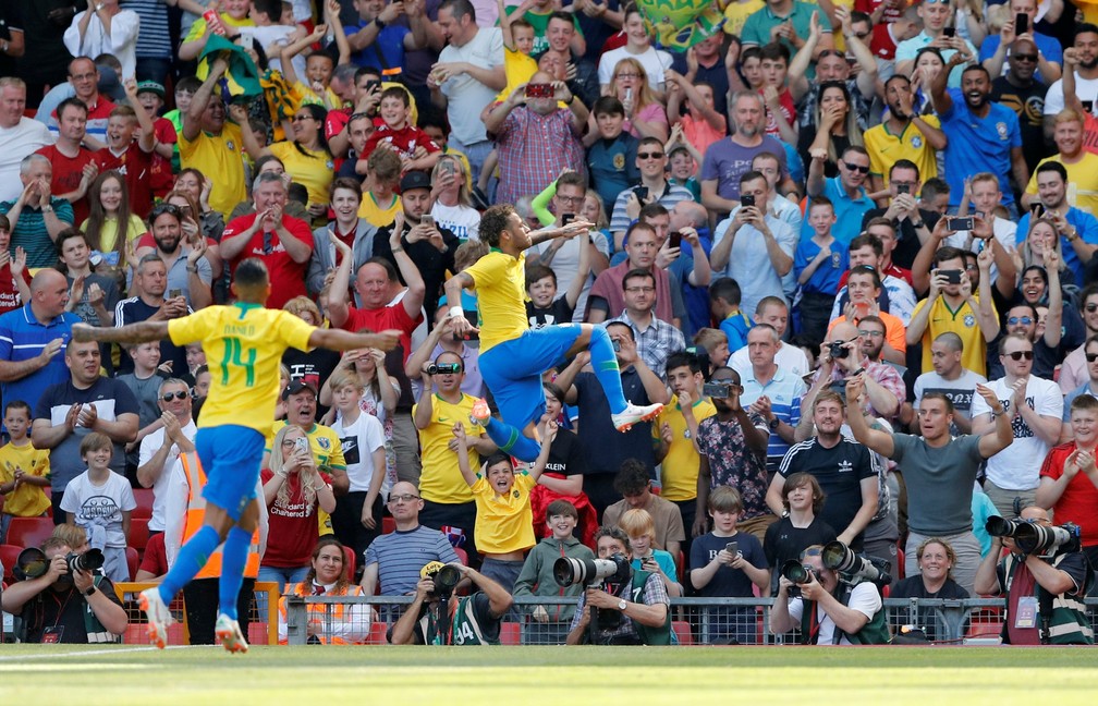 Neymar comemora gol do Brasil sobre a Croácia (Foto: Reuters)