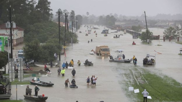 Inundações provocadas pelo furacão Harvey em 2017; risco é que previsão de fenômenos semelhantes seja prejudicada (Foto: Getty Images via BBC News Brasil)