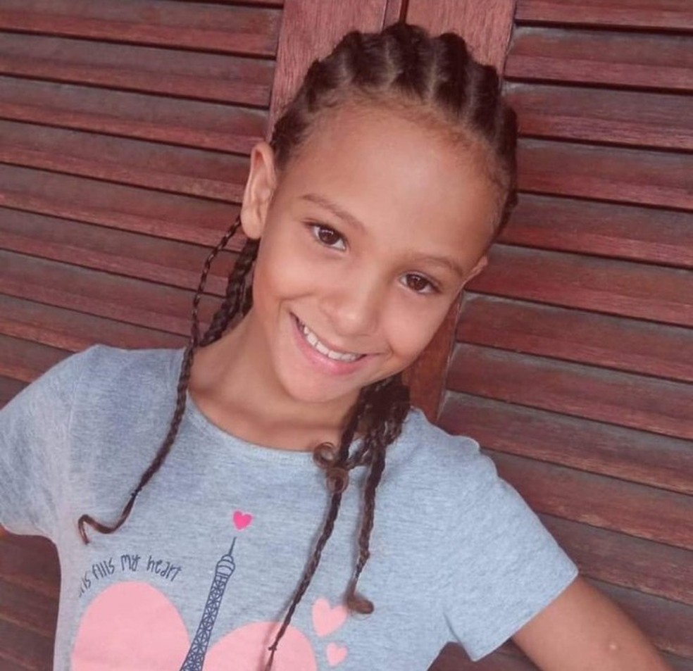 Dandara Vida Cazé, de 10 anos, está entre as vítimas da tragédia no litoral norte de SP — Foto: Divulgação/Arquivo pessoal