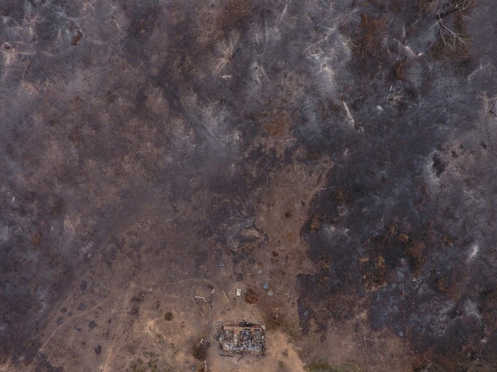 Detalhe da casa do seu Caetano em meio ao rastro de destruição — Foto: Luiz Mendes/Arquivo Pessoal 