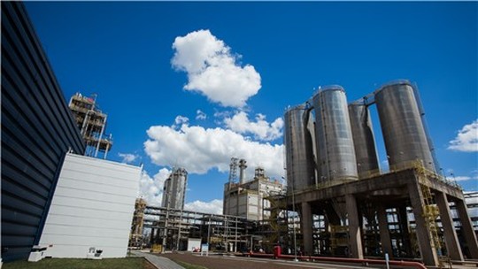 Braskem encerra produção de cloro soda em Camaçari, Petrobras vende subsidiária e Minerva capta R$ 1 bi