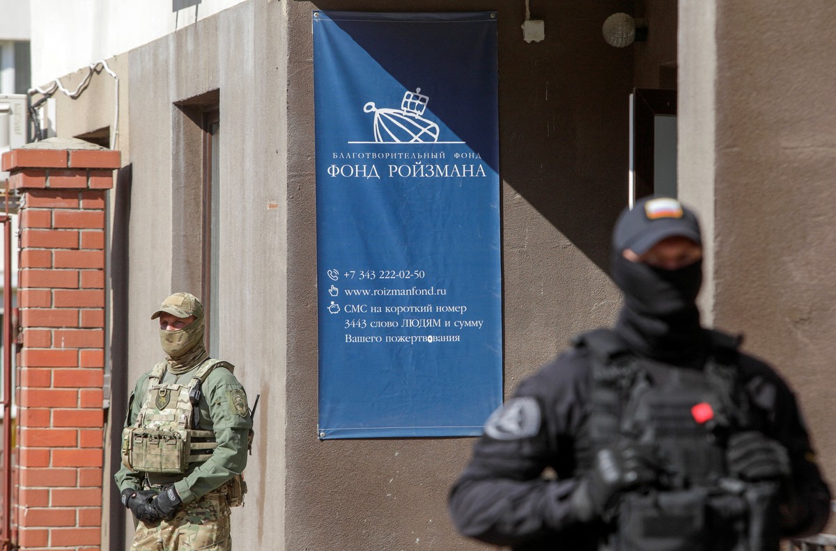 Opositor do Kremlin é detido por citar invasão na Ucrânia