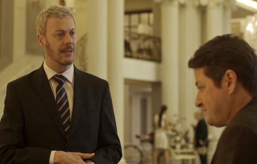 O gerente cita coincidência... (Foto: TV Globo)