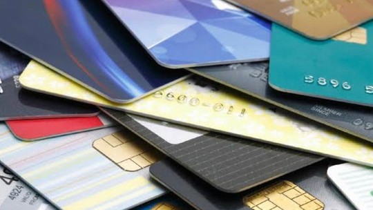 Fraude: Google e Facebook devem remover conteúdos sobre falso 'recall do cartão de crédito'