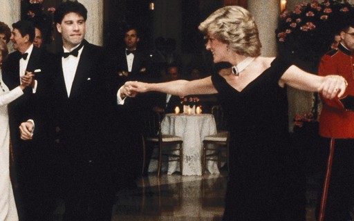 John Travolta relembra dança com Lady Diana: "Contos de fadas"