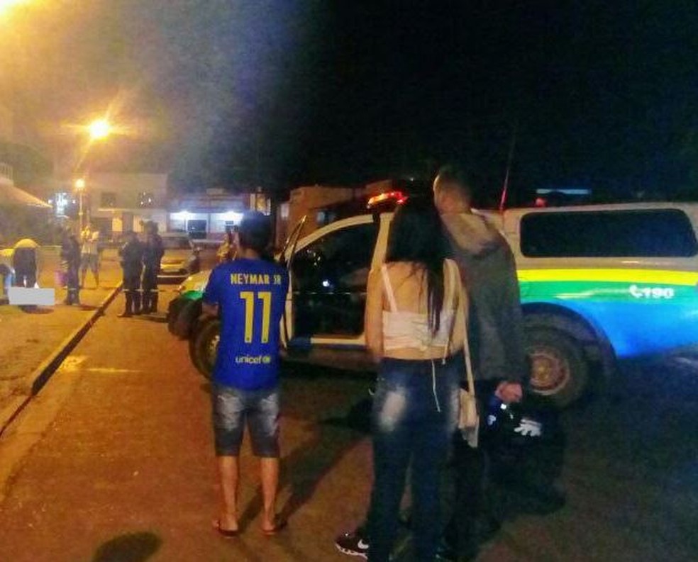 Homem foi morto em um bar no bairro São José (Foto: Extra de Rondônia /Reprodução)