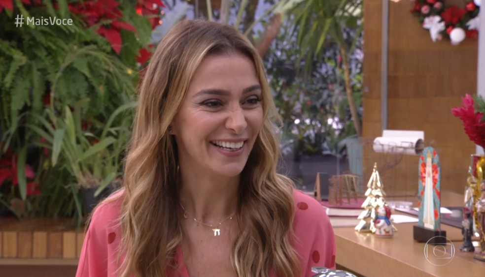 Mônica Martelli apresenta sobrinho gato Lucas Capri, filho ...