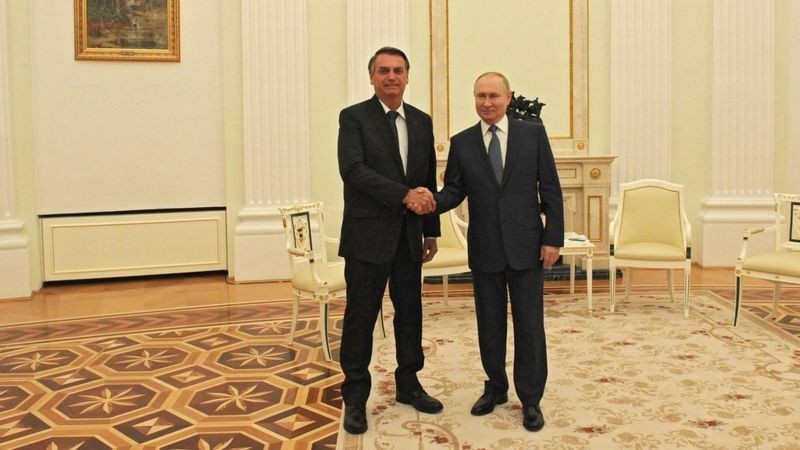 Bolsonaro encontrou-se com Putin no Kremlin nesta quarta-feira (Foto: Palácio do Planalto via BBC News)