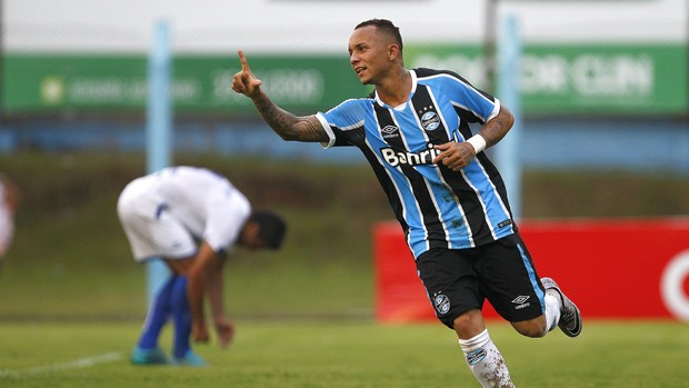 Luiz Zini Pires: Aquecimento do gremista Everton antes da Libertadores parece perfeito