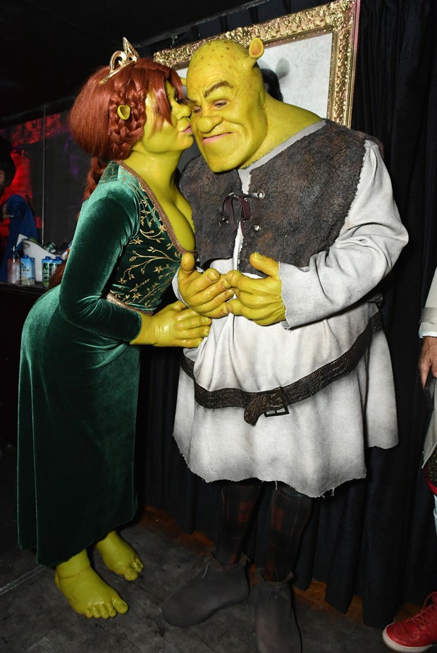 Heidi Klum Encarna Fiona De Shrek E Recebe Convidados Em Festa De Halloween Quem Quem News