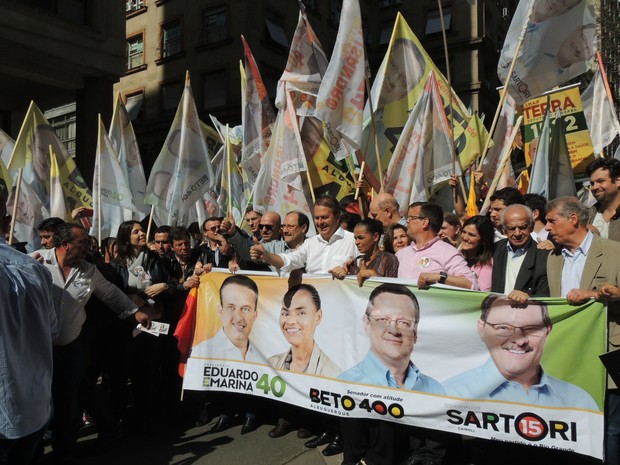 Eduardo Campos participou de atos de campanha em Porto Alegre (RS) (Foto: Rafaella Fraga/G1)