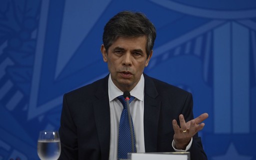 Teich cita plano pronto deixado para secretários e visita a municípios