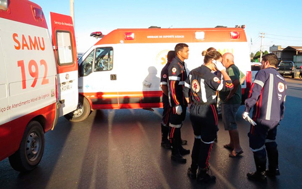 Samu prestou atendimento nos dois acidentes da BR-242, na Bahia (Foto: Edivaldo Braga/Blog Braga)
