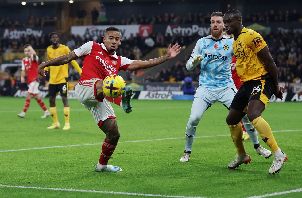 Gabriel Jesus em Wolverhampton x Arsenal pela Premier League — Foto: Action Images via Reuters/Matthew Childs