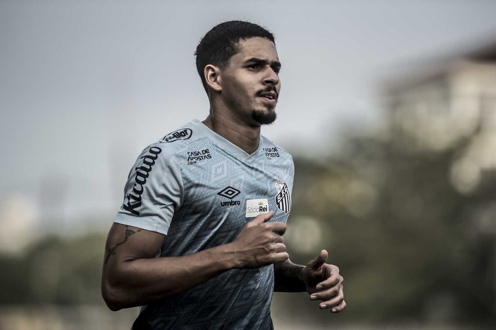 Lucas Veríssimo, zagueiro do Santos — Foto: Ivan Storti/Santos FC