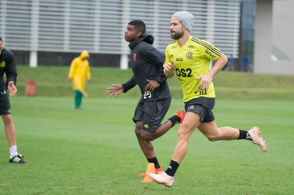 Diego volta a ser relacionado pelo Flamengo &mdash; Foto: Alexandre Vidal / Flamengo