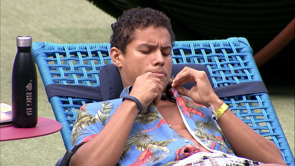 Danrley Canta Na Piscina E Guerra E Guerra Hoje A Noite E Guerra Casa Bbb Gshow