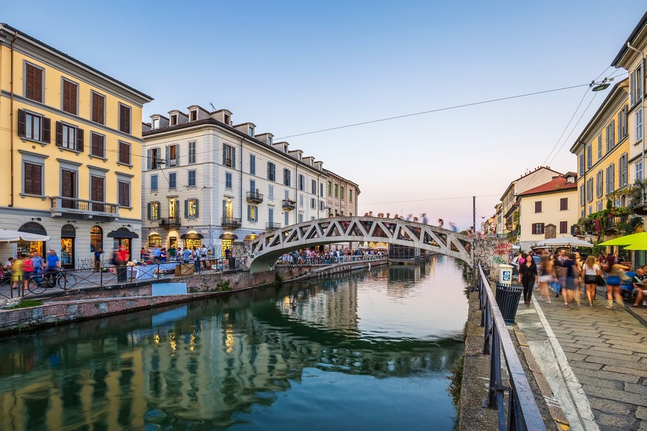 O Distrito de Design de Tortona, em Milão, fica próximo ao Canal Naviglio Grande
