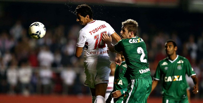 Ganso defende atuação e lamenta chances perdidas: 