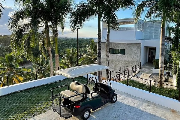 A mansão caribenha de R$ 8 milhões que a cantora Cardi B ganhou de presente de aniversário do marido (Foto: Divulgação)