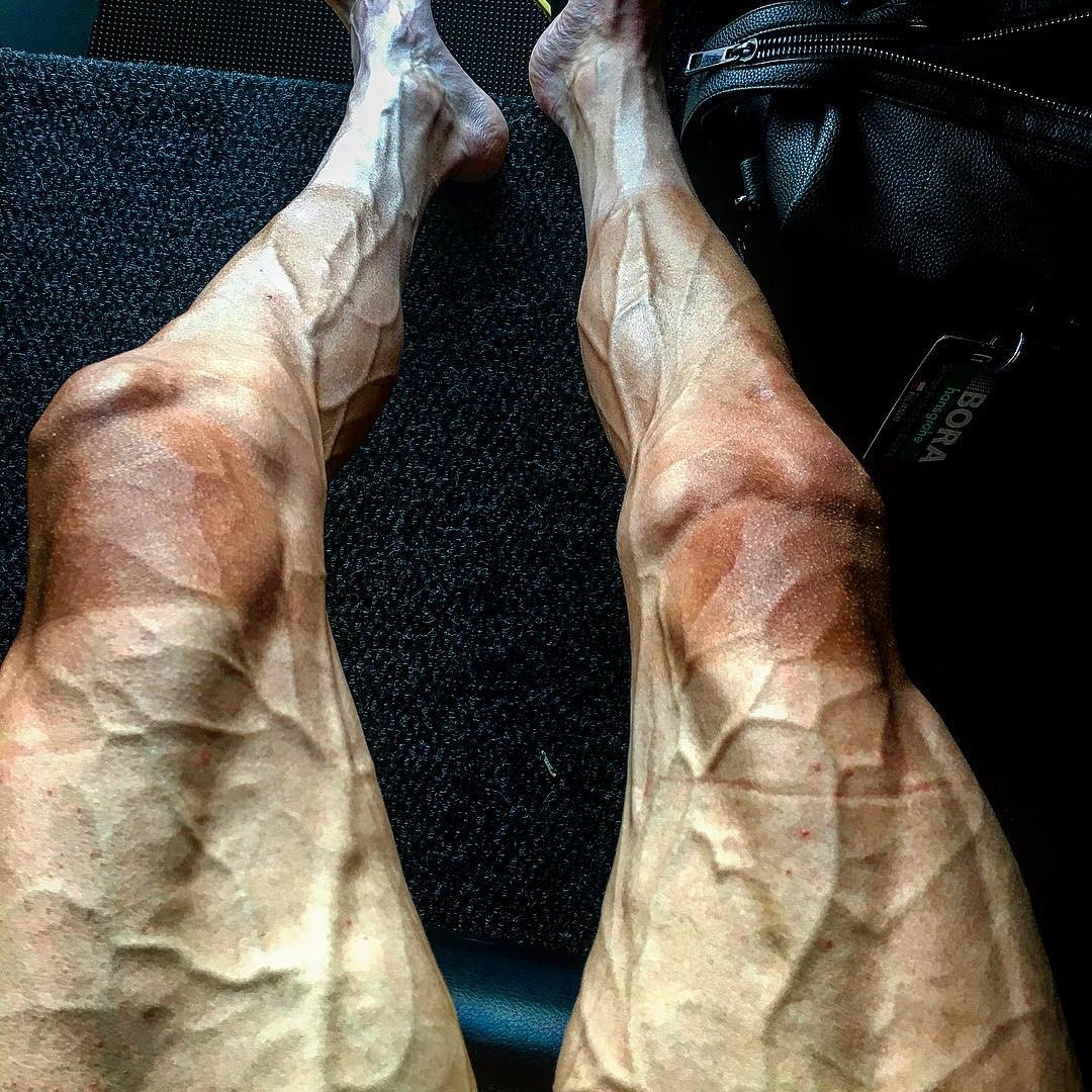 Pernas de Pawel Poljanski depois de completar 16 etapas do Tour de France 2017 (Foto: Reprodução/Instagram)