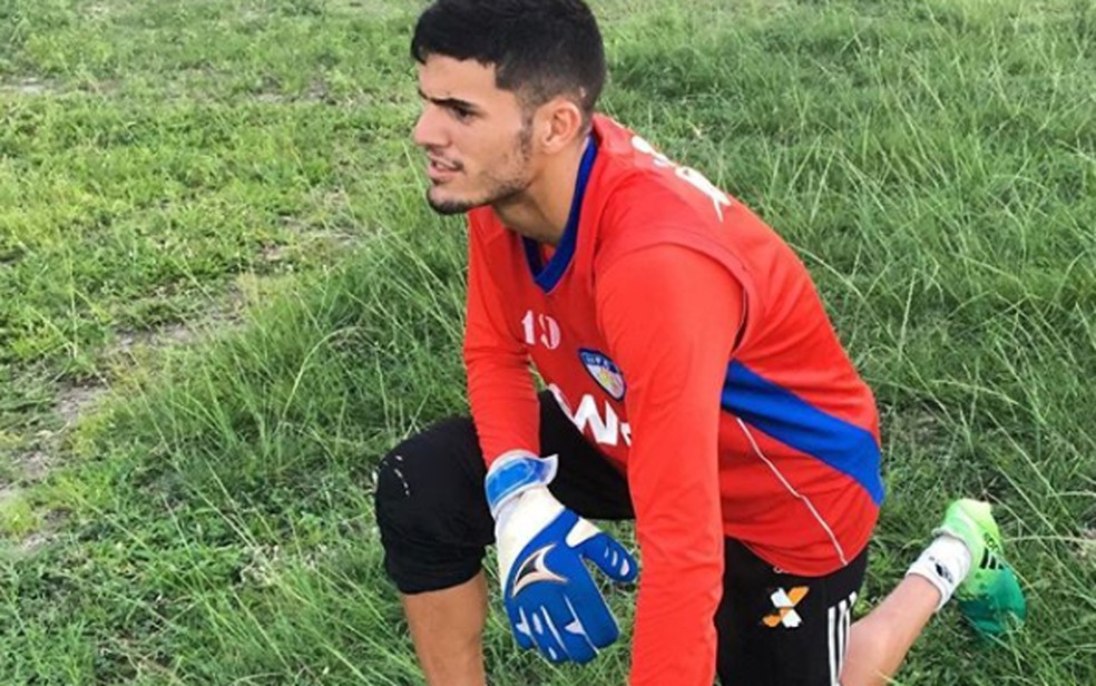 João Henrique, goleiro do Íbis Sport Club, faleceu no Recife no domingo (24) (Foto: Reprodução/Instagram)