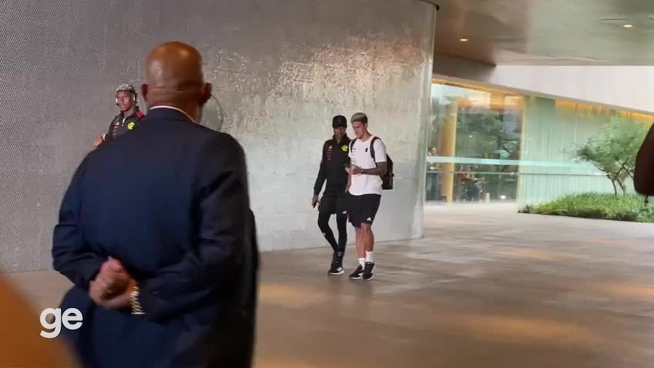 Confira a chegada do Flamengo ao hotel em Bras&iacute;lia para a Supercopa do Brasil