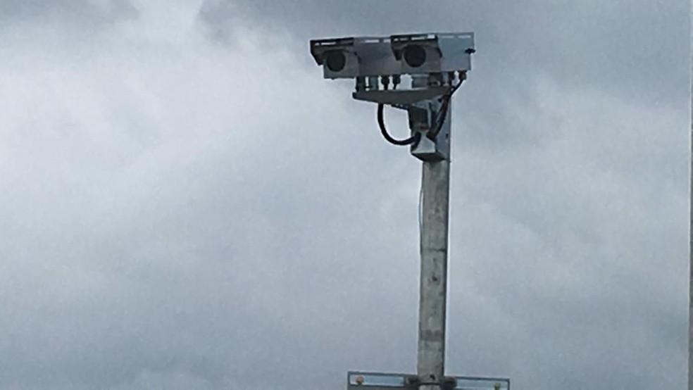 Ministério Público ajuizou ação contra instalação de radares na SP-294 — Foto: Carlos Volpi/TV Fronteira