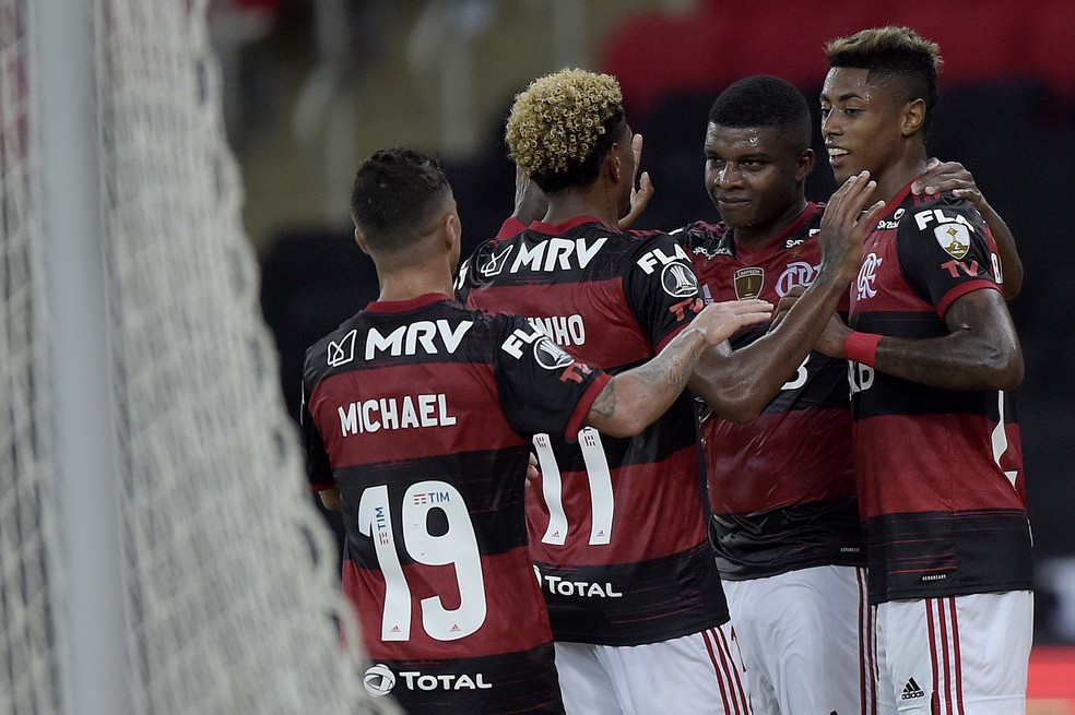 Lincoln comemora seu gol, o segundo do Flamengo contra o Junior — Foto:  Staff Images/CONMEBOL