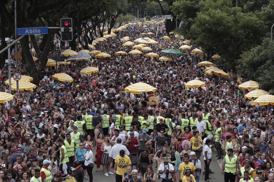 Bloco da Preta Gil desfila no Ibirapuera, em 2019