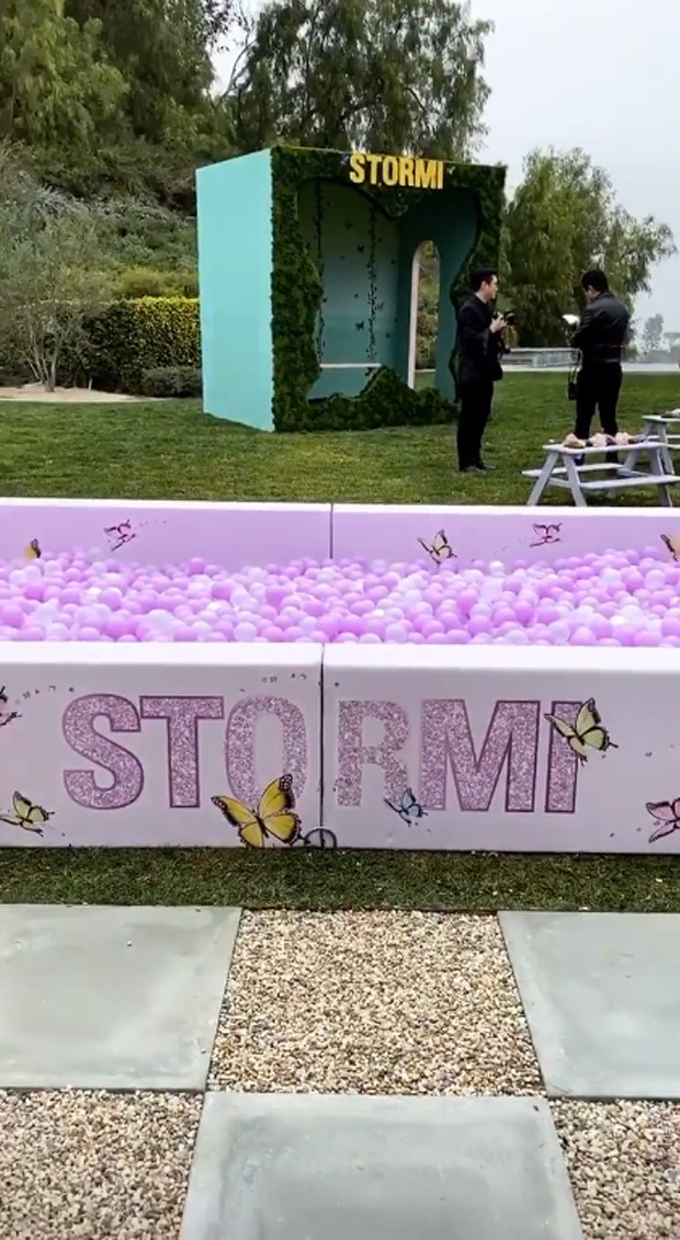 Kylie Jenner mostra detalhes do festão de aniversário de Stormi, sua filha com Travis Scott (Foto: Reprodução / Instagram)