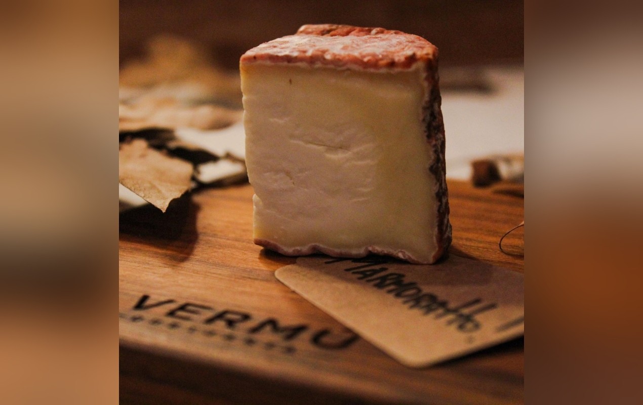 Banhado com cachaça artesanal, queijo feito no interior de SP conquista 3º lugar em concurso mundial