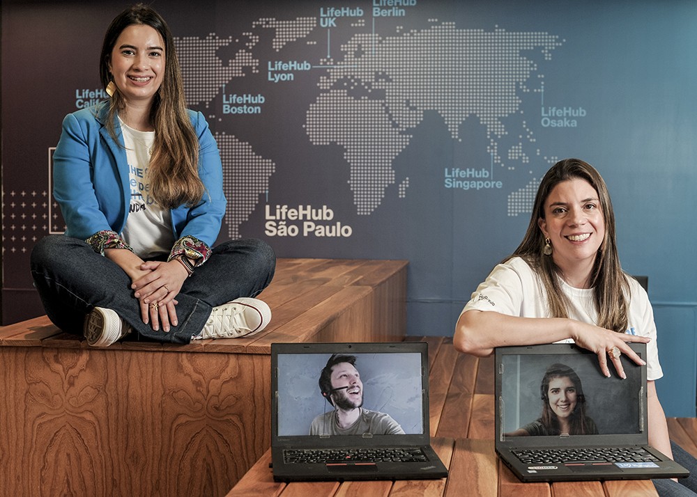 Fabiana Sanchez, especialista de inovação da Bayer Brasil, e Fernanda Eduardo, gerente de digital e inovação da Bayer Brasil (Foto: Reinaldo Canato/Bayer)