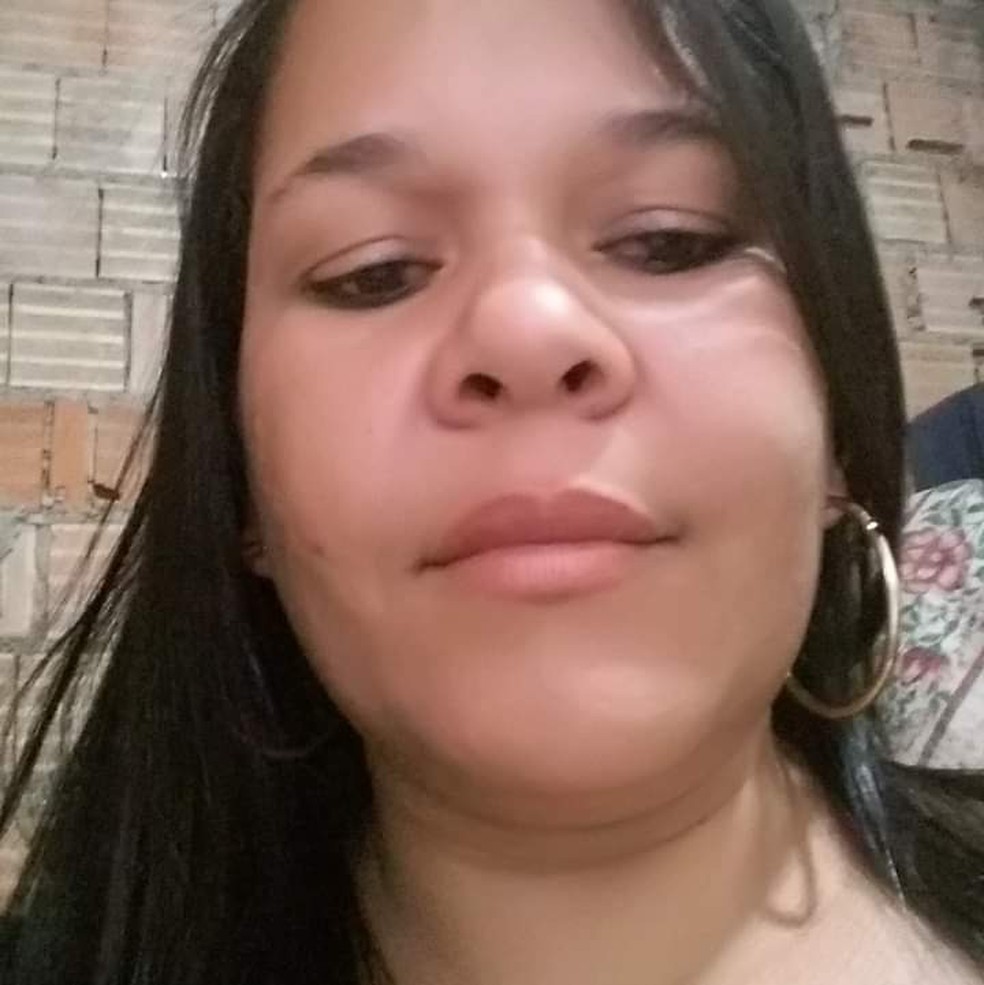 Tatiane Pereira da Silva, de 41 anos, morreu após ser agredida pelo companheiro, no DF — Foto: Arquivo pessoal