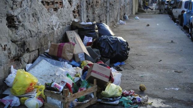 Pesquisadores divergem sobre impacto de emancipação sobre serviços públicos como coleta de lixo (Foto: FERNANDO FRAZÃO/AGÊNCIA BRASIL )