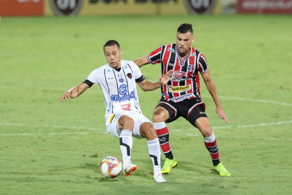 Dentre os nove reforços que chegaram ao Botafogo-PB para a Série C, Ramon é um que se destaca, pois marcou dois gols importantes na campanha — Foto: Marlon Costa/Pernambuco Press