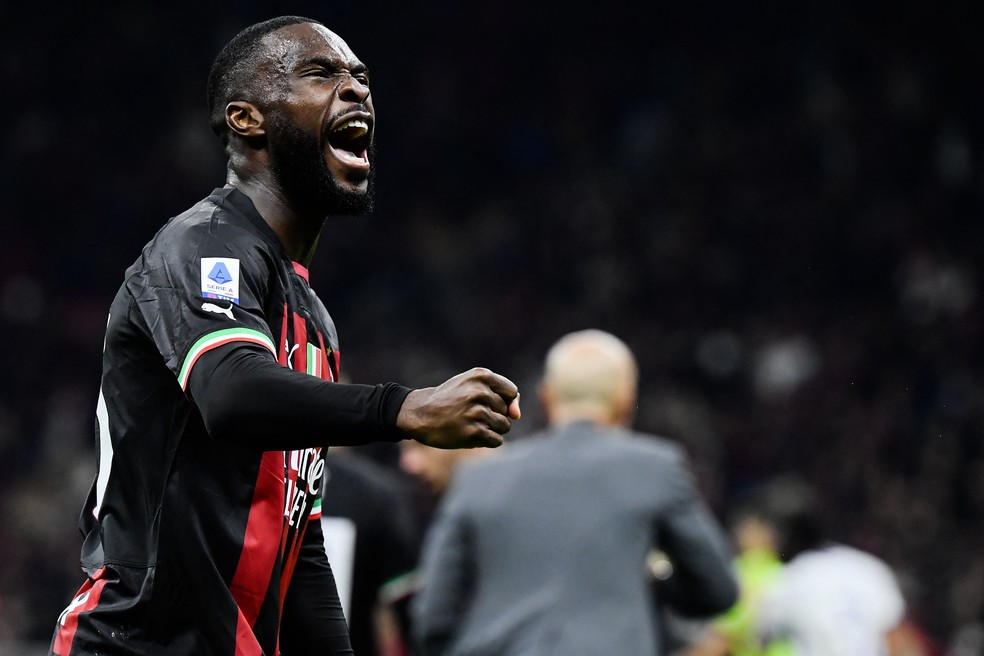 Tomori, em ação pelo Milan — Foto:  Filippo Monteforte/AFP via Getty Images