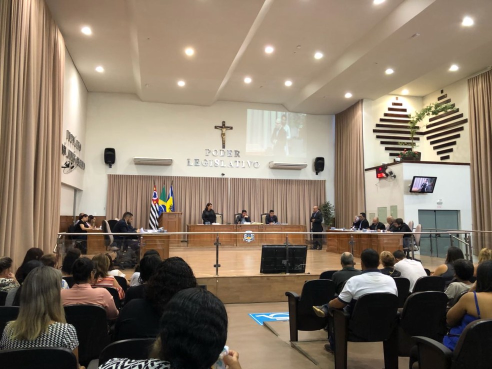 Votação foi feita durante a manhã desta segunda-feira (23) em Agudos (SP) (Foto: Giuliano Tamura/TV TEM)