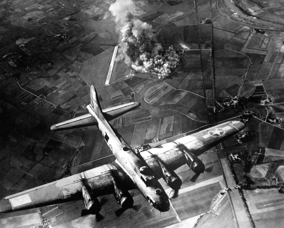 Bombardeios Ã¡ereos na 2Âª Guerra afetaram do solo Ã  atmosfera  â€” Foto: US Air Force