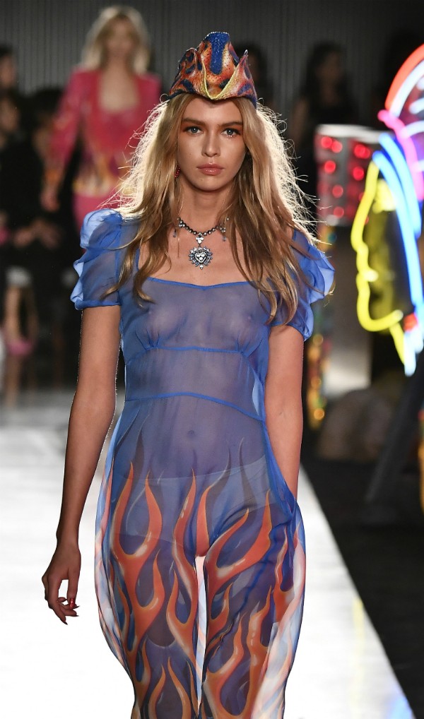 A modelo Stella Maxwell (Foto: Getty Images)