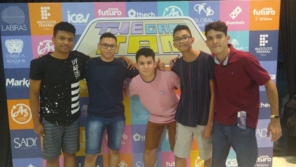 Equipe que desenvolveu o jogo no IFPI — Foto: Arquivo Pessoal